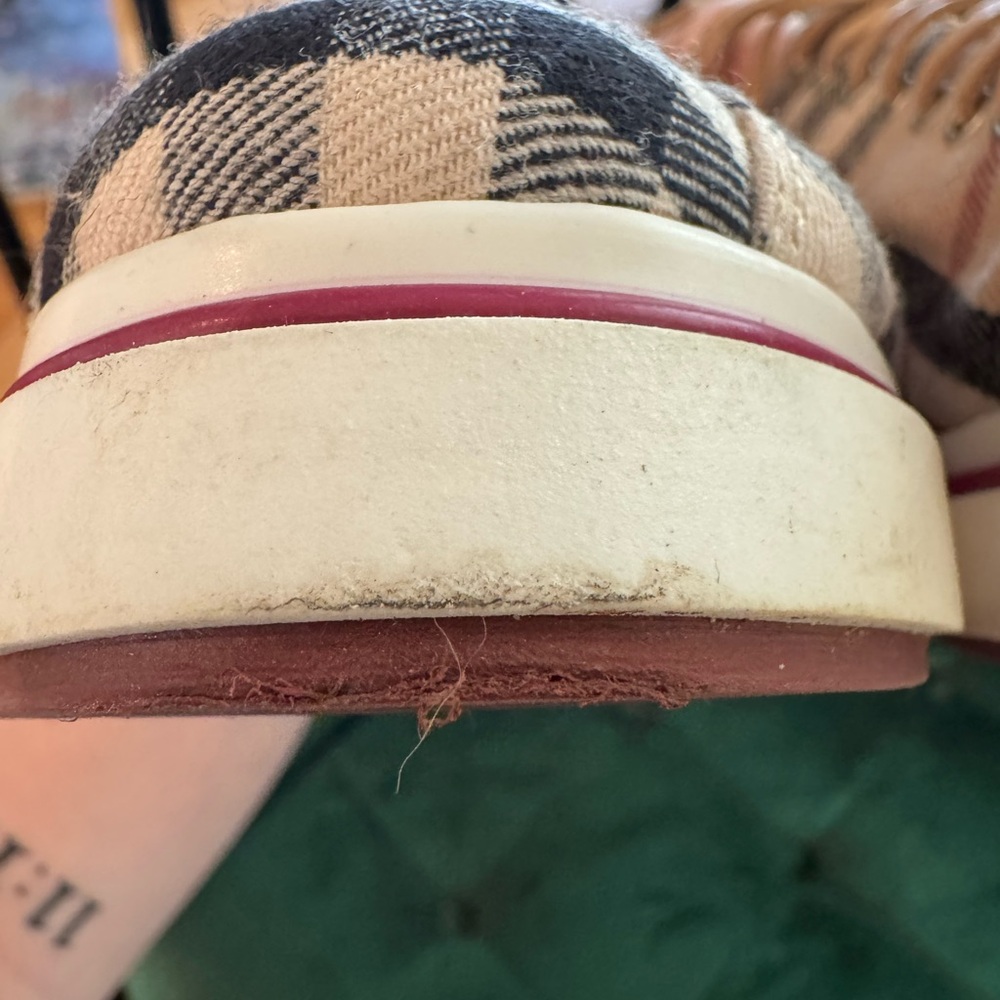 Burberry Sneakers with Classic Check Pattern - Picture 6 of 6